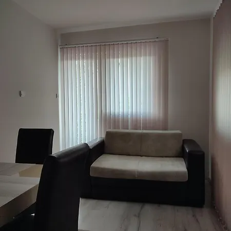Bloom Apartment *